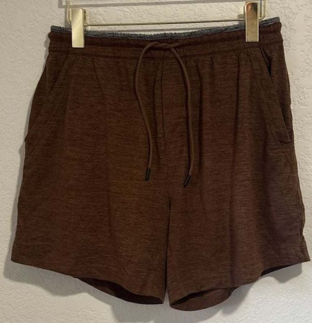 Chubbies Small Brown Knit Pull-On Shorts with Drawstring Waist